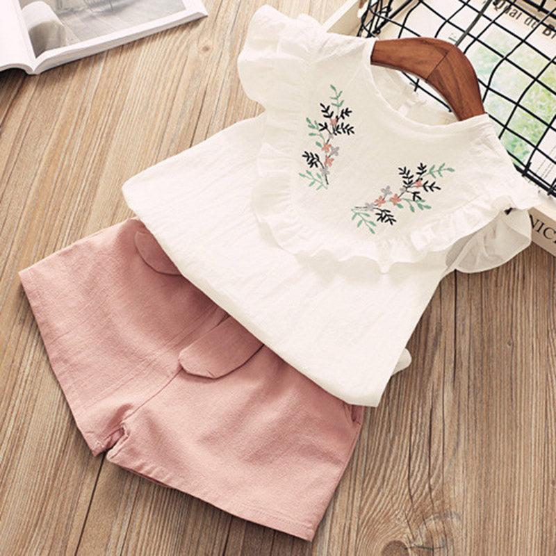 Vêtements pour bébés filles : T-shirt à manches courtes, pantalon et robe.