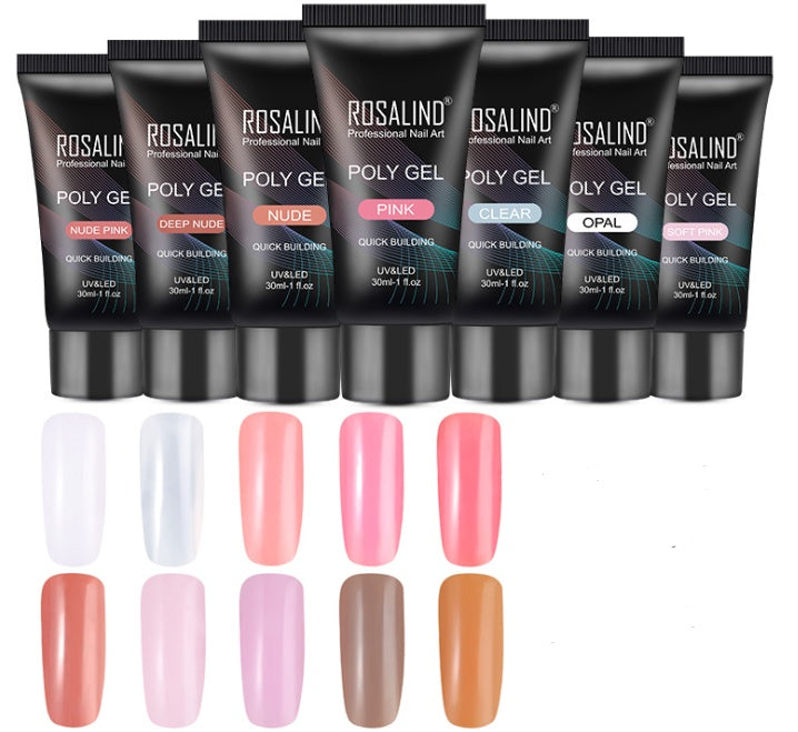 Ongles en cristal, modèle d'ongles, extension d'ongles