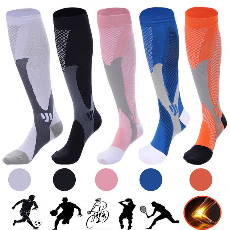Chaussettes de compression pour hommes et femmes, coupe athlétique graduée optimale, idéales pour la course, les voyages en avion et pour améliorer l'endurance, la circulation et la récupération.