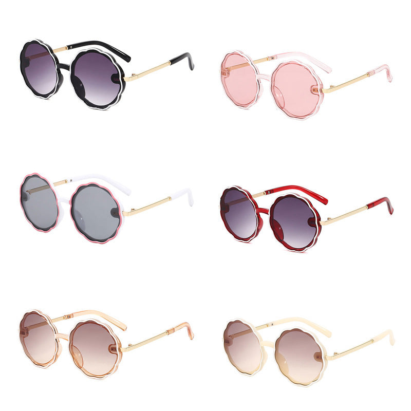 Lunettes de soleil rondes vintage à monture ondulée pour enfants