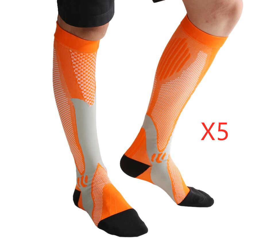 Chaussettes de compression pour hommes et femmes, coupe athlétique graduée optimale, idéales pour la course, les voyages en avion et pour améliorer l'endurance, la circulation et la récupération.
