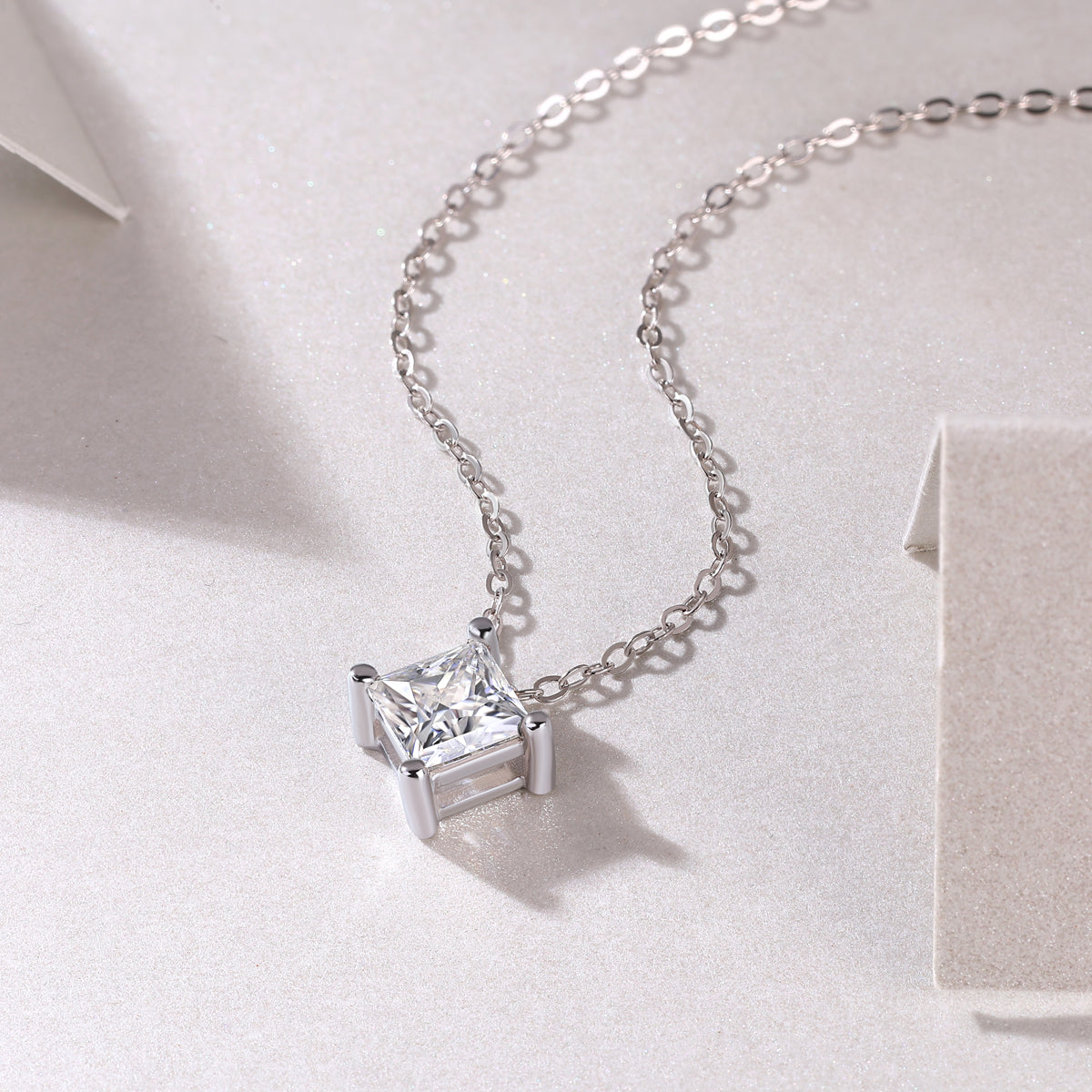 1Stay Together - Un pendentif en argent sterling S925 serti de diamants et de moissanites carrées, à la fois tendance et luxueux. Ventes interdites sur TikTok