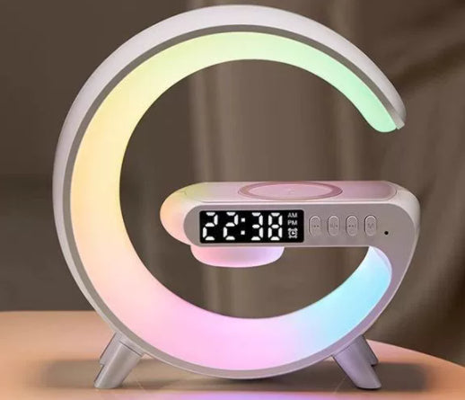 Lampe LED intelligente en forme de G avec enceinte Bluetooth, chargeur sans fil et application pour lampe d'ambiance. Contrôlez votre décoration de chambre.