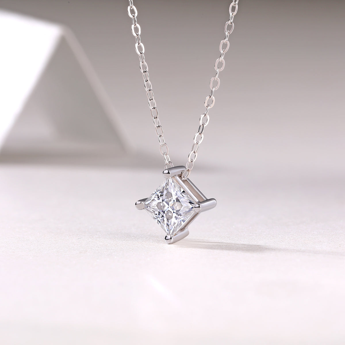 1Stay Together - Un pendentif en argent sterling S925 serti de diamants et de moissanites carrées, à la fois tendance et luxueux. Ventes interdites sur TikTok