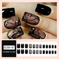Style Dark Ins Black Vine Portant des Ongles et des Clous