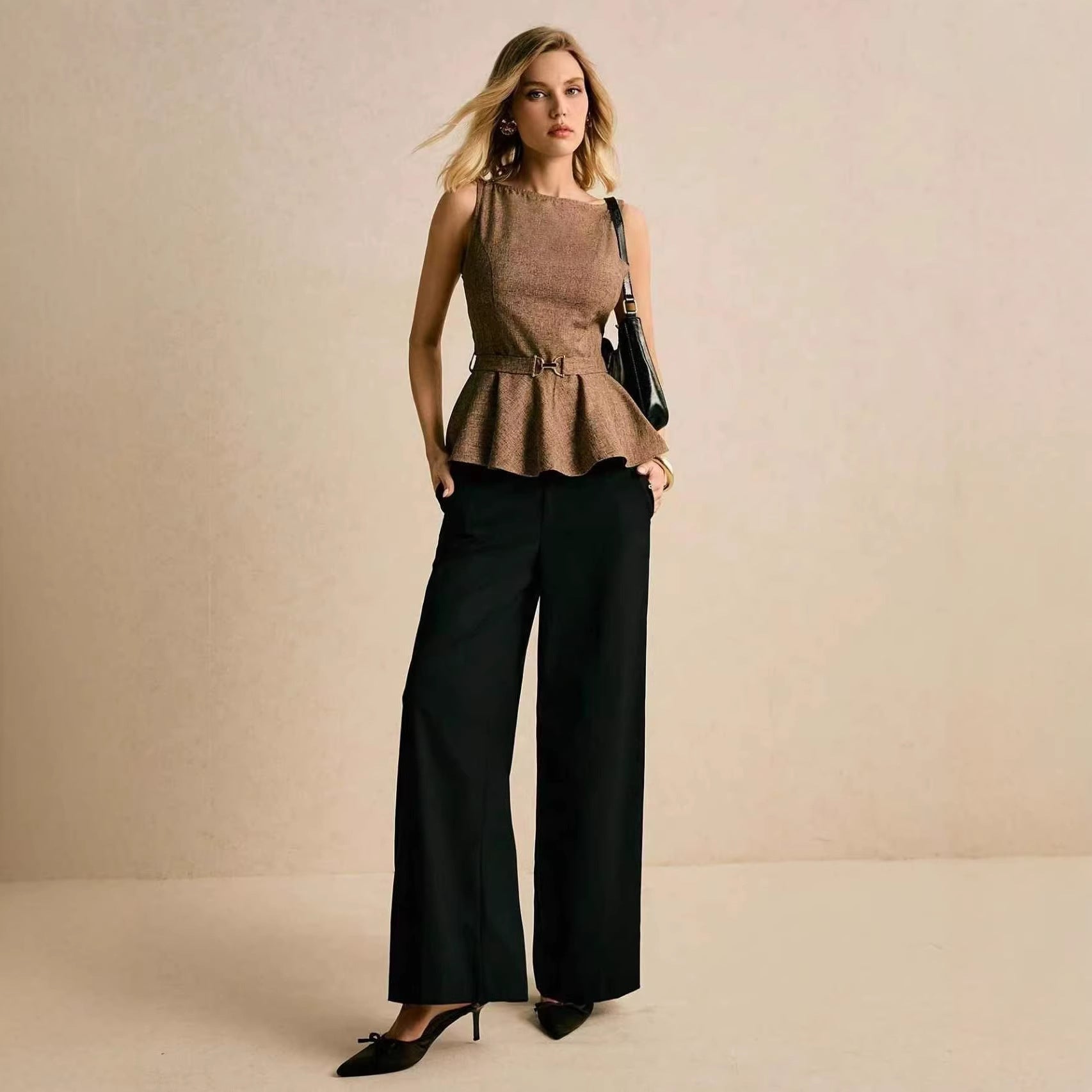 Haut bouffant uni qui met en valeur votre silhouette