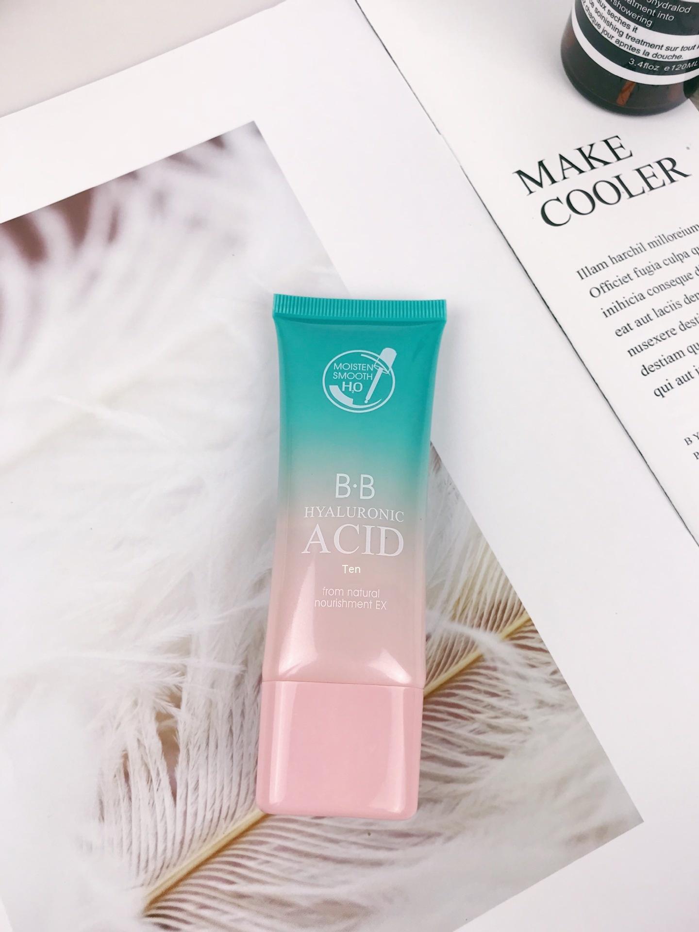 Coffret de soins du visage à l'acide hyaluronique